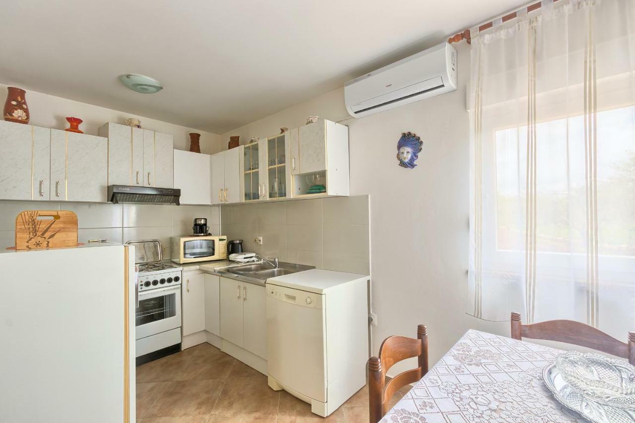 Haus Glavani Barban Ngoại thất bức ảnh